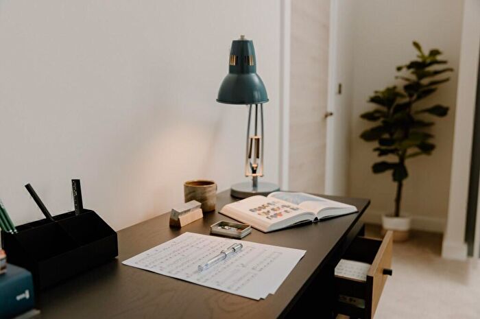 2 Bedroom Apartment To Rent In Embassy Boulevard, London, SW11