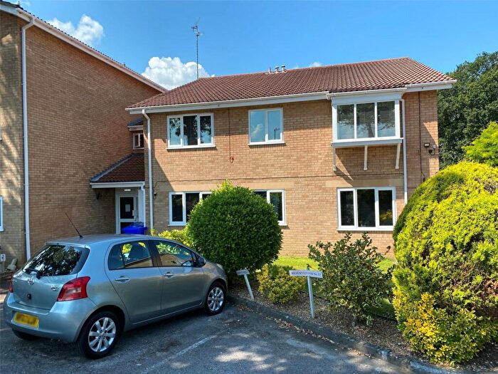 2 Bedroom Apartment To Rent In Crookham Road, Fleet, Hampshire, GU51