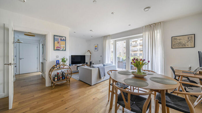 1 Bedroom Flat For Sale In Hudson Building, E15