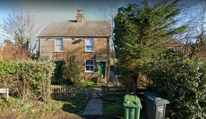 3 Bedroom Semi-Detached House To Rent In Sandy Lane, Bean, Dartford, Kent, DA2