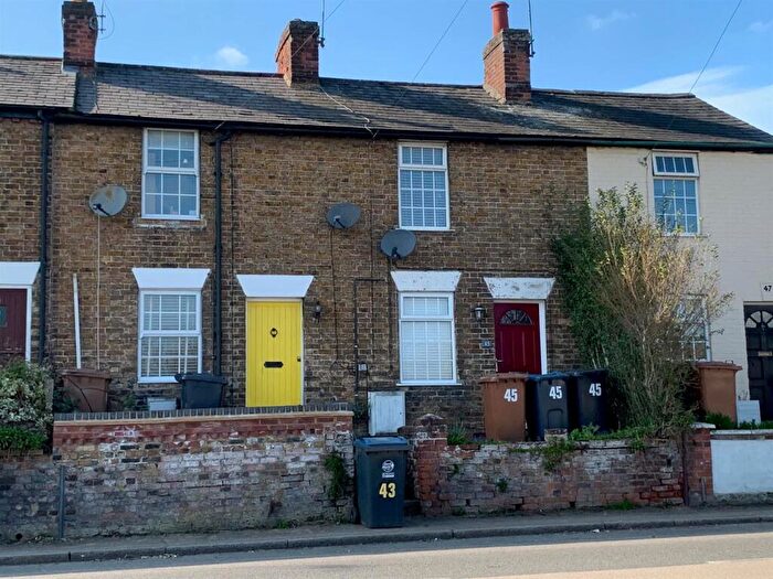 2 Bedroom Cottage To Rent In Rye Street, Bishop's Stortford, CM23