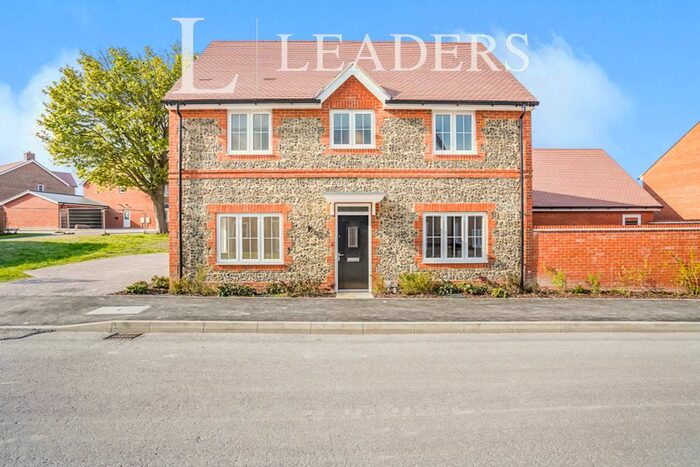3 Bedroom Detached House To Rent In Stubbings Close, Tring, HP23