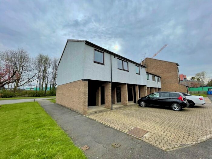 2 Bedroom Flat To Rent In Mayfair Gardens, Ponteland, Newcastle Upon Tyne, NE20