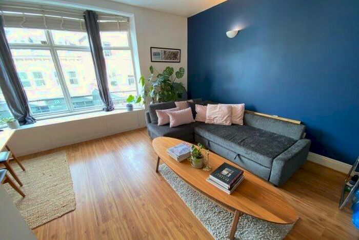 1 Bedroom Flat To Rent In Lark Lane, Liverpool, L17