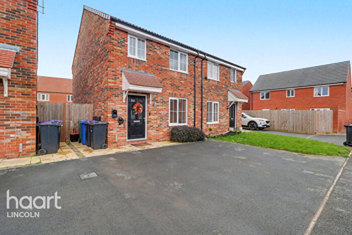 3 Bedroom Semi-Detached House For Sale In Ernie White Close, Saxilby, LN1