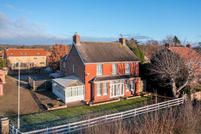 4 Bedroom Detached House For Sale In Station Road, Thornton Dale, Pickering, YO18