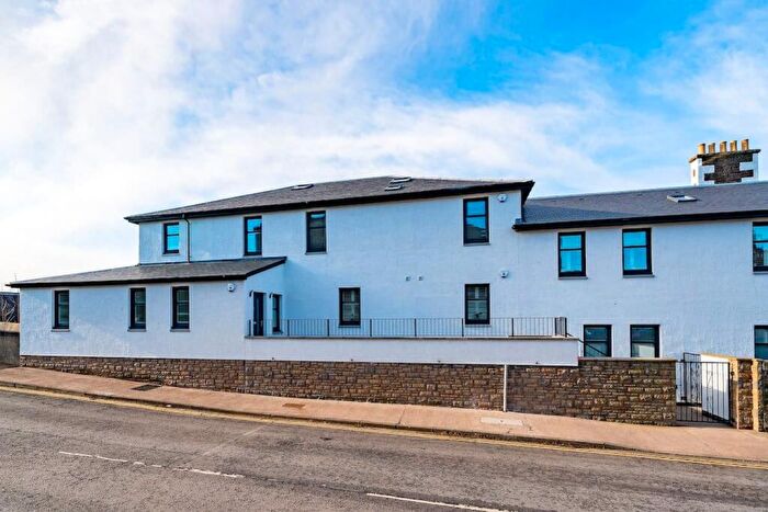 3 Bedroom Apartment For Sale In West Queen Street, Broughty Ferry, Dundee, DD5