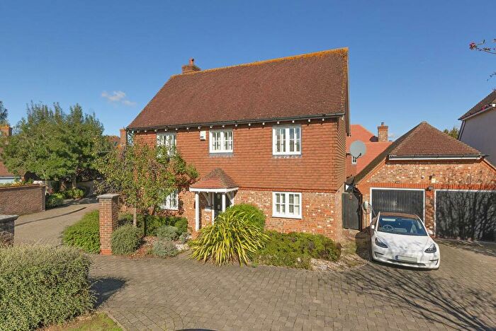 4 Bedroom Detached House To Rent In Alderwick Grove Kings Hill, ME19