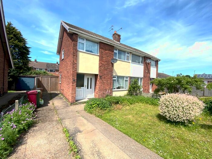 3 Bedroom Semi-Detached House To Rent In Brookdale Road, Scunthorpe, DN17