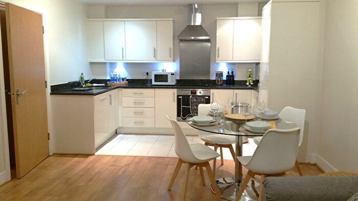 1 Bedroom Flat To Rent In Gooch House, Glenthorne Road, London, W6