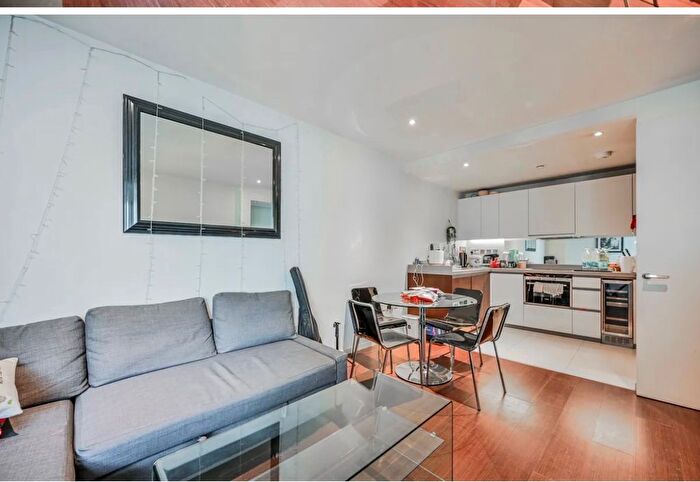 1 Bedroom Flat For Sale In Baltimore Wharf, London, E14