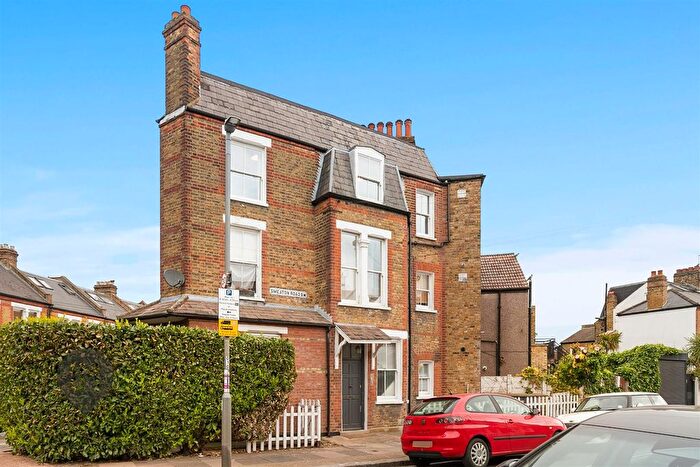 1 Bedroom Flat For Sale In Balvernie Grove, London, SW18