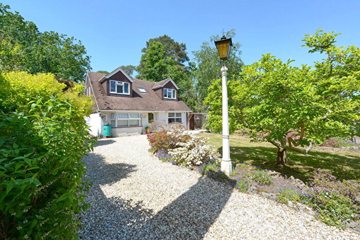 4 Bedroom Detached House For Sale In Westover Road, Fleet, GU51