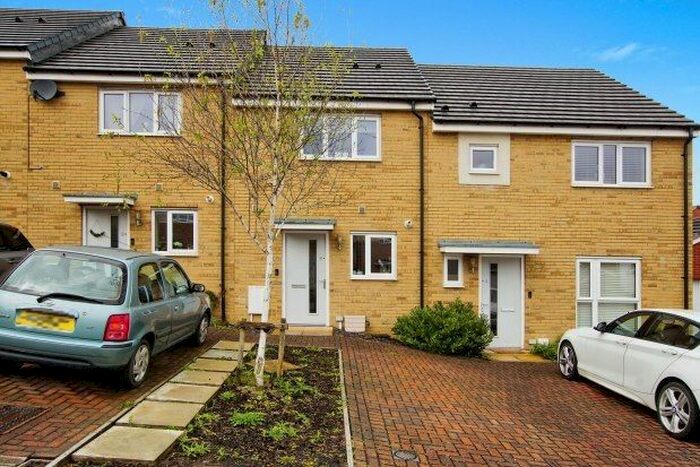 2 Bedroom Property To Rent In Walnut Way, Bristol, BS16