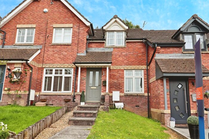 2 Bedroom Semi-Detached House For Sale In Tre Newydd, Kenfig Hill, Bridgend, CF33