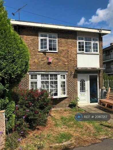 5 Bedroom End Of Terrace House To Rent In Rhodeswell Road, London, E14