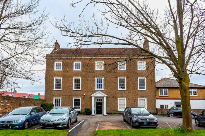 2 Bedroom Flat To Rent In Little Ealing Lane, London, W5