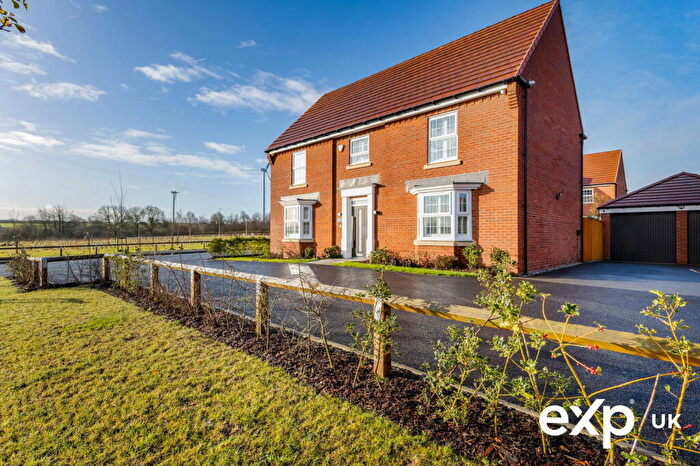 5 Bedroom Detached House For Sale In Elderberry Way, Rainworth, NG21