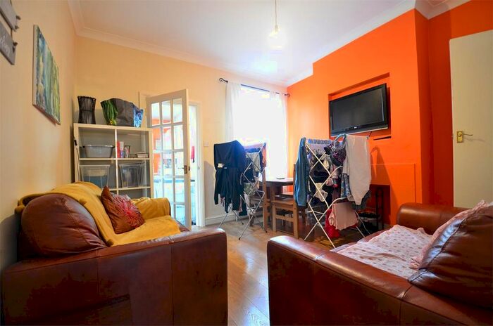 4 Bedroom Terraced House To Rent In Milner Road, Selly Oak, Birmingham B29