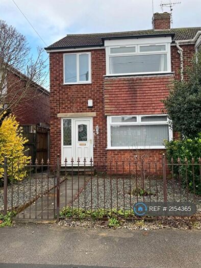 3 Bedroom End Of Terrace House To Rent In Welwyn Park Drive, Hull, HU6