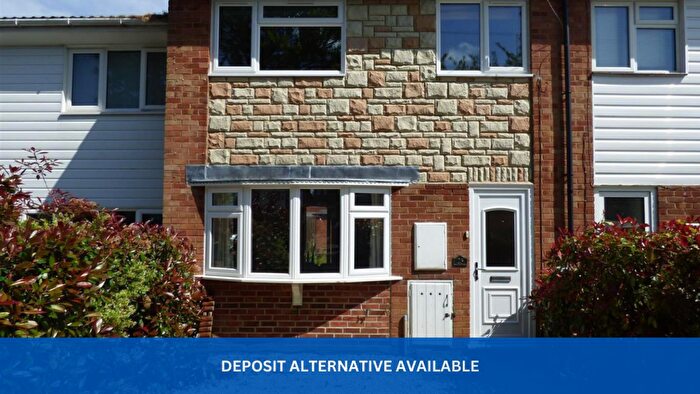 3 Bedroom Semi-Detached House To Rent In Lindsey Gardens, Market Harborough, LE16