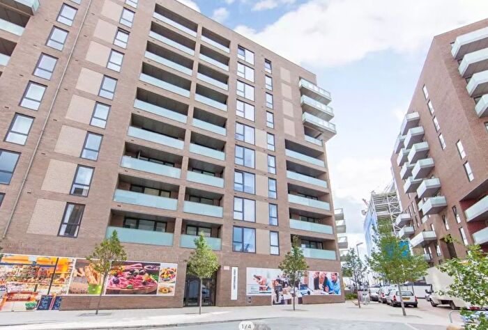 1 Bedroom Flat For Sale In Peppercorn Court, Blair Street, Poplar, E14