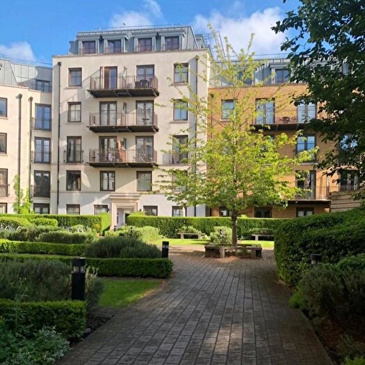 1 Bedroom Apartment To Rent In Highbury Gardens, London, N7