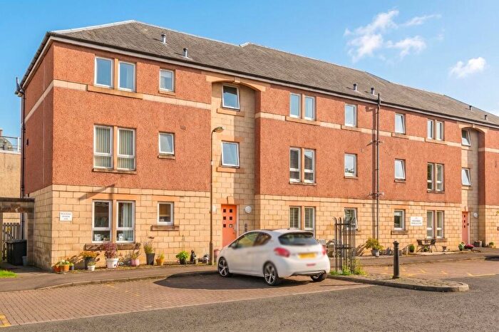 2 Bedroom Flat For Sale In Bank Street, Penicuik, EH26