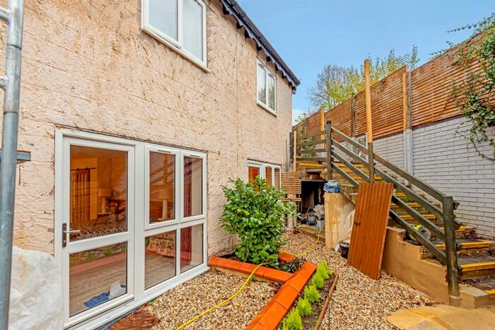 Studio To Rent In Canal Way, Reading, RG1