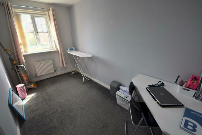 3 Bedroom Semi-Detached House To Rent In Merlin Road, Birkenhead, CH42