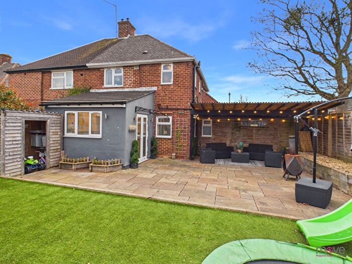 4 Bedroom Semi-detached House For Sale In Randwick Road, Tuffley, GL4