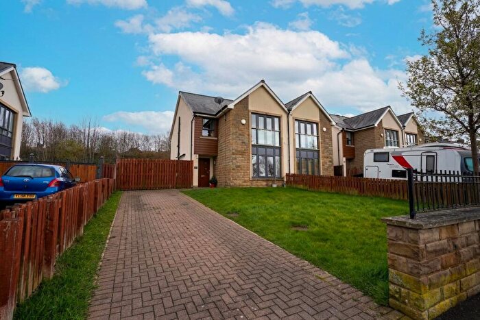 4 Bedroom Semi Detached House For Sale In Holden Road, Brierfield, BB9