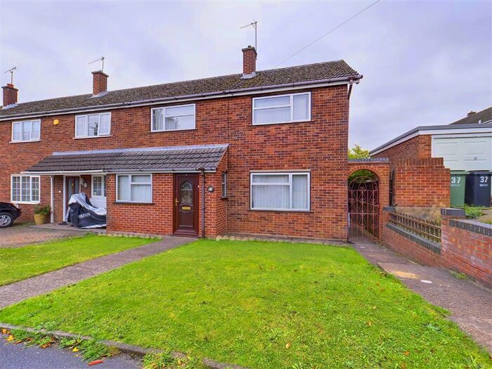 3 Bedroom Semi-Detached House To Rent In Grisedale Drive, Warndon, Worcester WR4