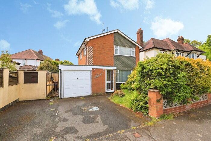 3 Bedroom Detached House For Sale In Coppice Road, Wolverhampton, West Midlands, WV3