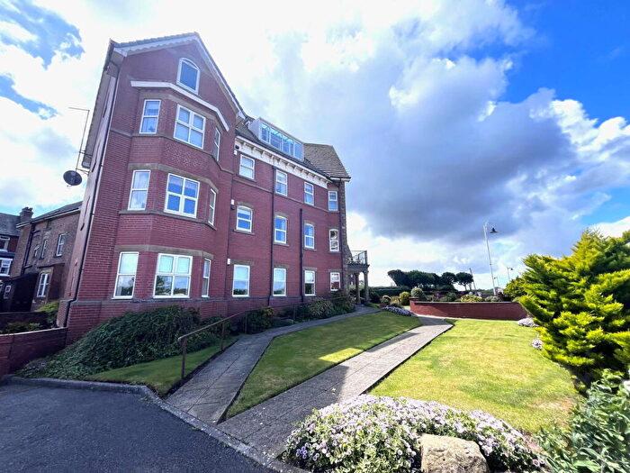 2 Bedroom Penthouse For Sale In Knowsley Road, Southport, PR9