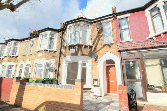 2 Bedroom Flat To Rent In Sheridan Road, Manor Park, E12