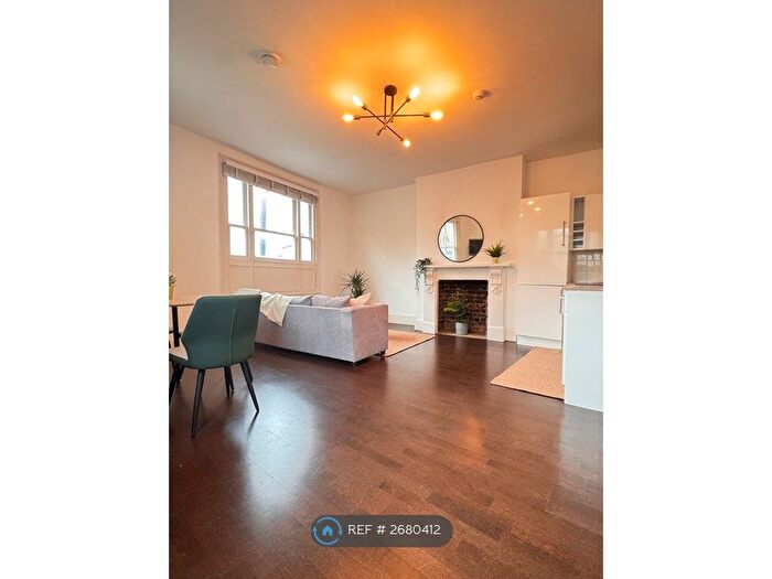 1 Bedroom Flat To Rent In Walham Yard, London, SW6