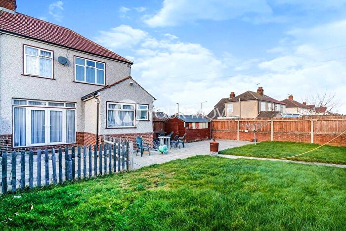 1 Bedroom Property To Rent In Shepherds Lane, Dartford, Kent, DA1