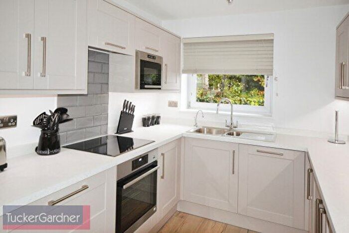 2 Bedroom Flat To Rent In Pentlands Court, Cambridge, CB4