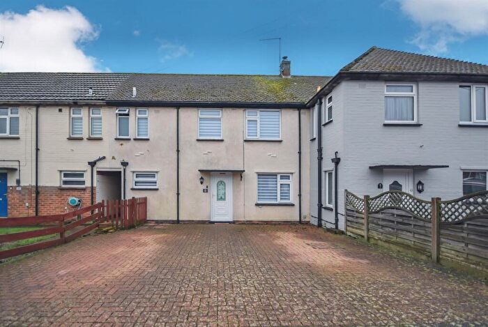 3 Bedroom Terraced House For Sale In Heather Road, Kettering, NN16