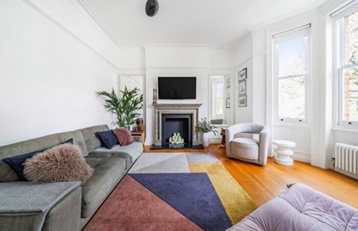 2 Bedroom Property To Rent In Hill Street, Mayfair, London, W1J