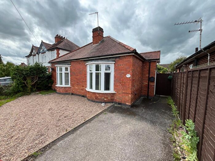 2 Bedroom Bungalow To Rent In Church Road, Burton-On-Trent, DE13