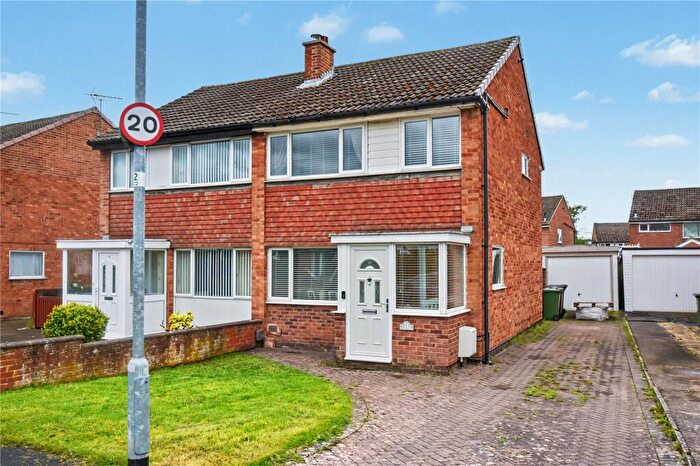 3 Bedroom Semi Detached House For Sale In Caernarvon Avenue, Garforth, Leeds, West Yorkshire, LS25