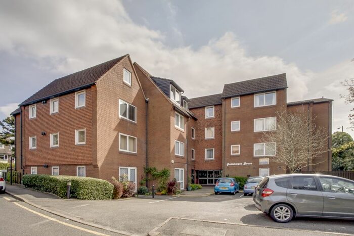 1 Bedroom Flat To Rent In Home Hayes House, Oakdene Close, Hatch End HA5