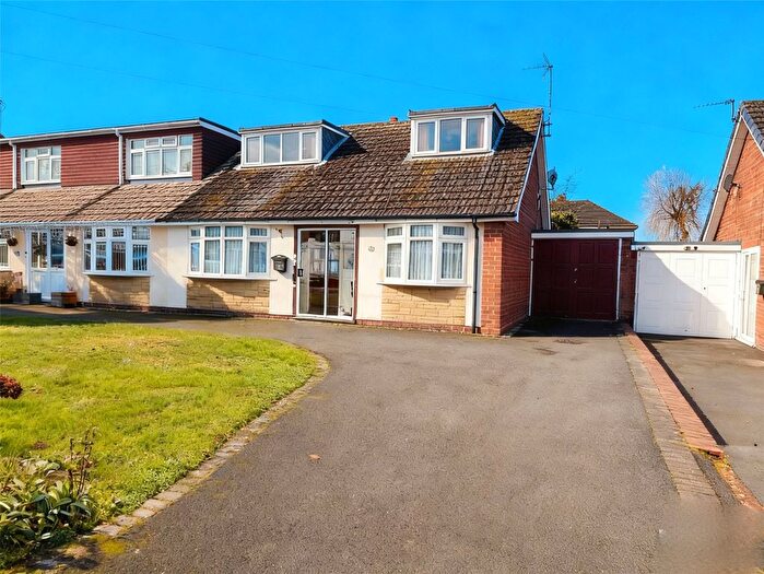 3 Bedroom Bungalow For Sale In Lambourne Close, Great Wyrley, Walsall, Staffordshire, WS6