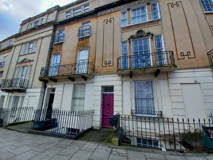 1 Bedroom Apartment To Rent In Cleveland Place West, BA1