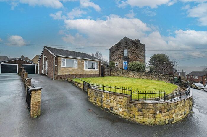 2 Bedroom Bungalow For Sale In Bachelor Lane, Horsforth, Leeds, West Yorkshire, LS18