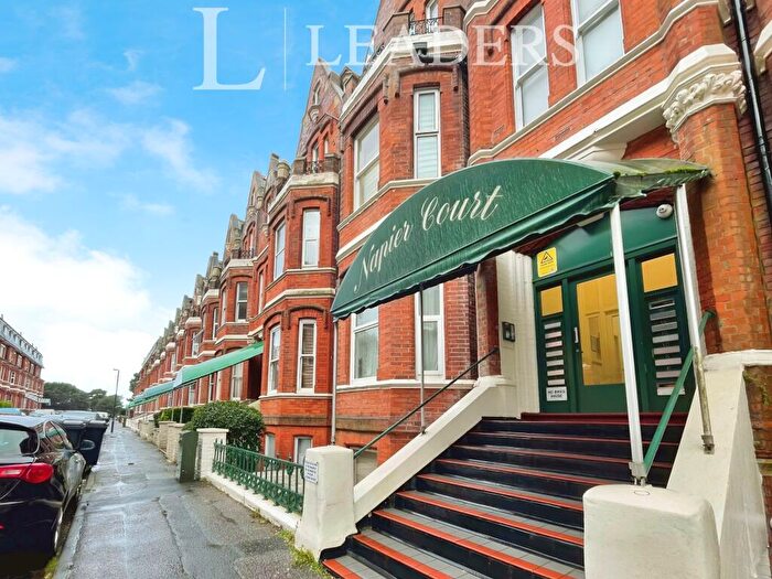 1 Bedroom Flat To Rent In Napier Court, Durley Gardens, West Cliff, BH2