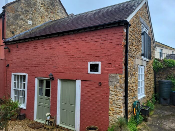 1 Bedroom Maisonette To Rent In The Square, Beaminster, DT8
