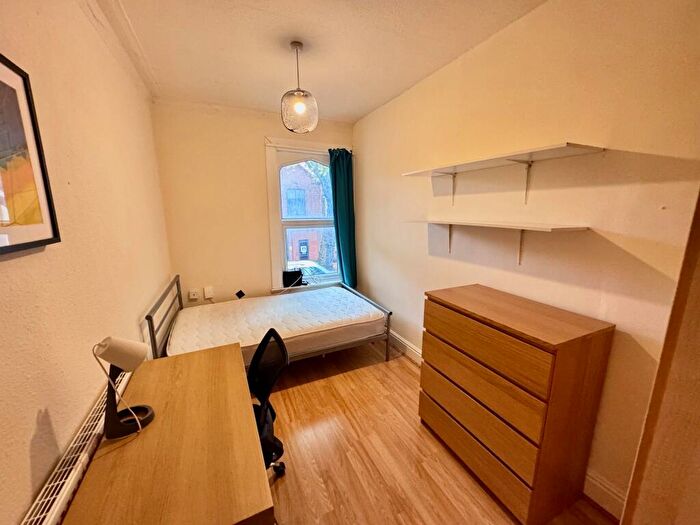 7 Bedroom Town House To Rent In Castle Boulevard, City Centre, NG7